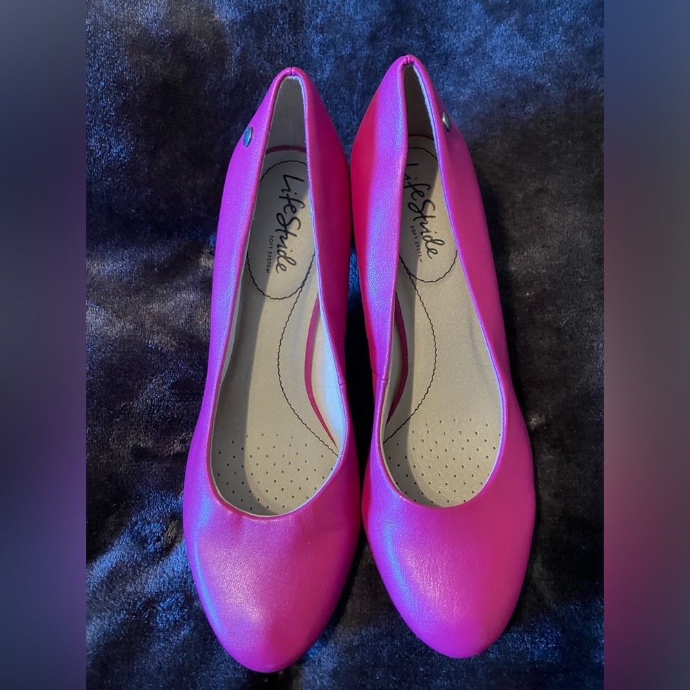 Life Stride Pink Heels with Cushioned Comfort